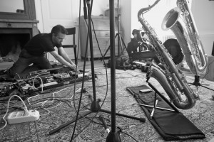 Zauss im Nadelbergstudio nach der Mastering Session von "Diafoia Leitmotiv Waves", Juli 2014